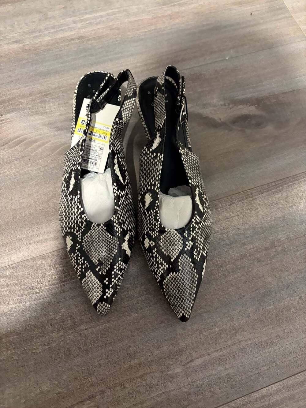 A New Day Samantha Slingback Pumps Size 6.5 Black White Snake Print Heels